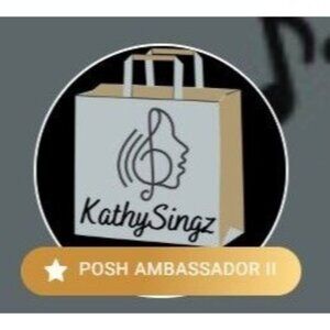 ⭐️I’m a 5 Star Rated Level 2 Posh Ambassador⭐️ Header Only- not for sale